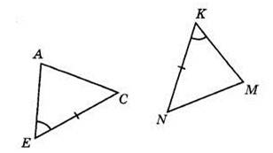 На рисунке помечены равные элементы двух треугольников. Какое равенство нужно добавить, чтобы треугольники были равны по первому признаку равенства треугольников?